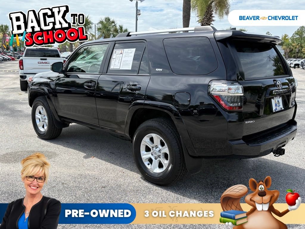 Used 2024 Toyota 4Runner SR5 AWD/4WD image 5