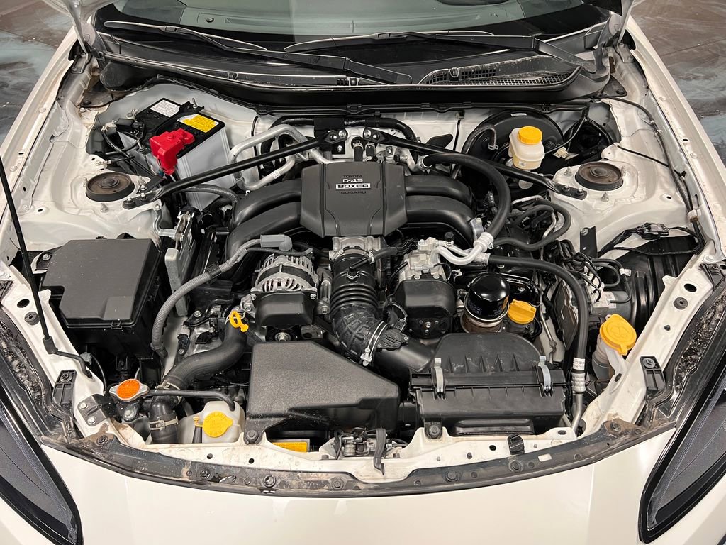 Used 2024 Toyota GR86 Premium RWD image 18