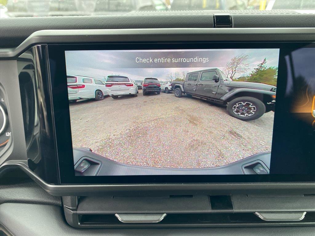 New 2026 Jeep Gladiator Sport AWD/4WD image 11