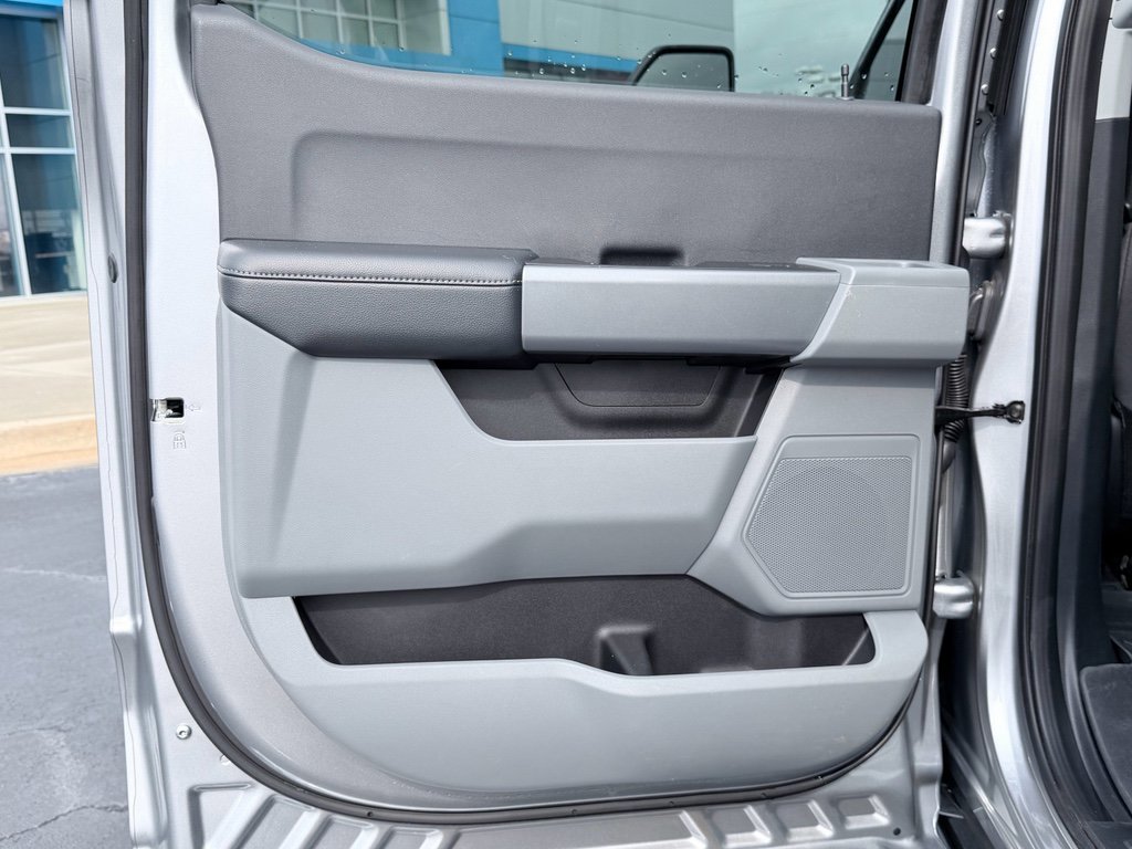 Used 2024 Ford F250 XL w/ STX Appearance Package image 28