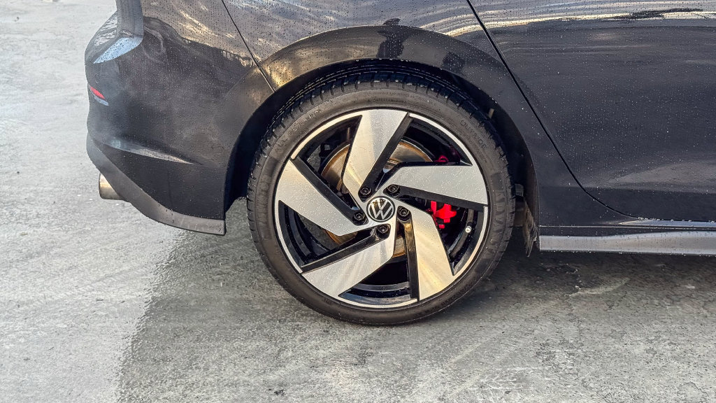 Used 2022 Volkswagen GTI S FWD image 12