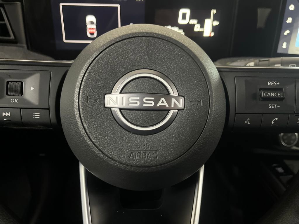 Used 2025 Nissan Kicks SV image 60