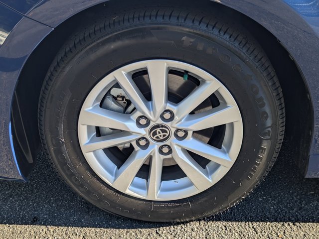 Used 2025 Toyota Camry LE image 11