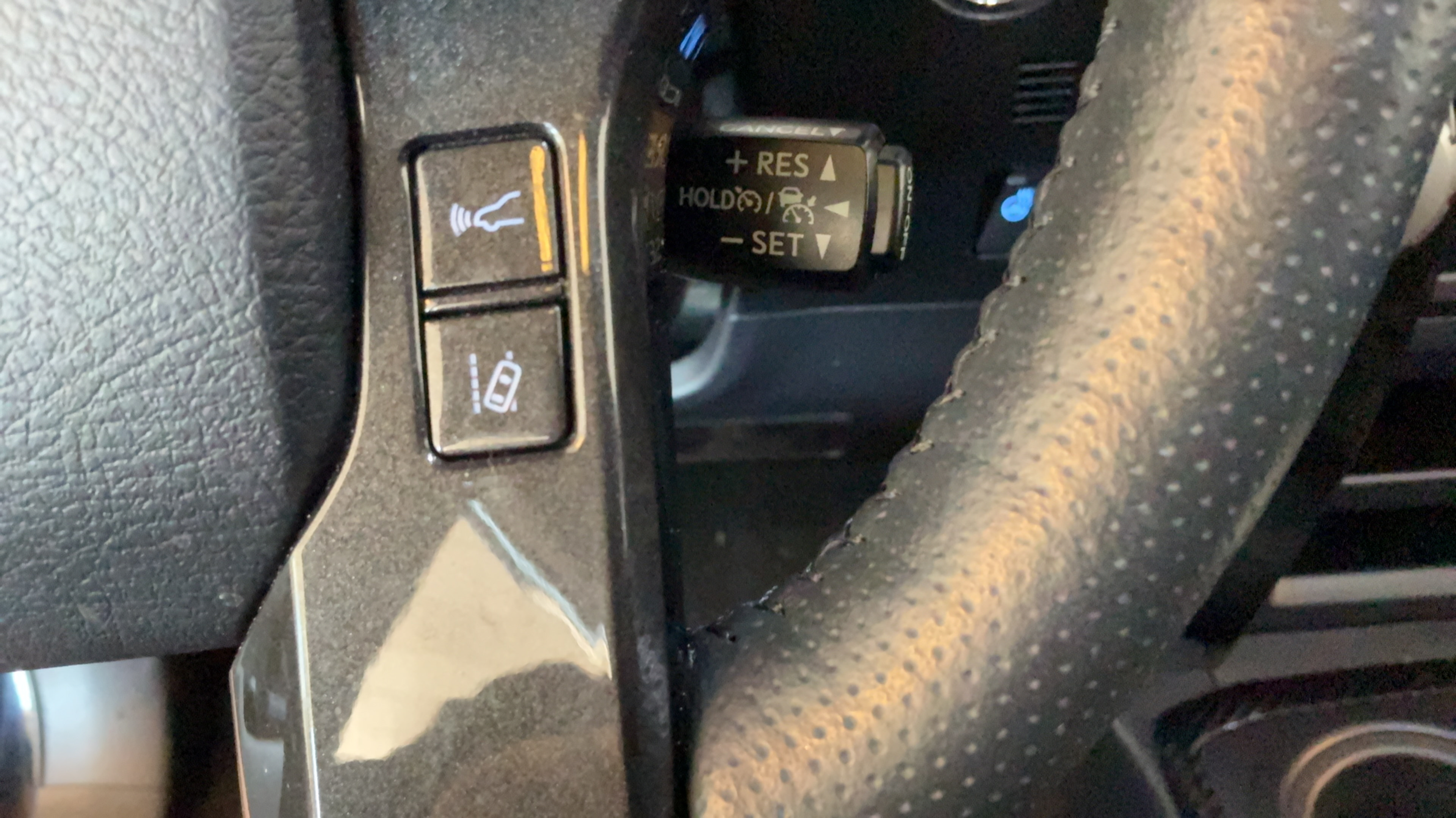 Certified 2023 Toyota 4Runner TRD Off-Road Premium w/ Moonroof Package AWD/4WD image 26