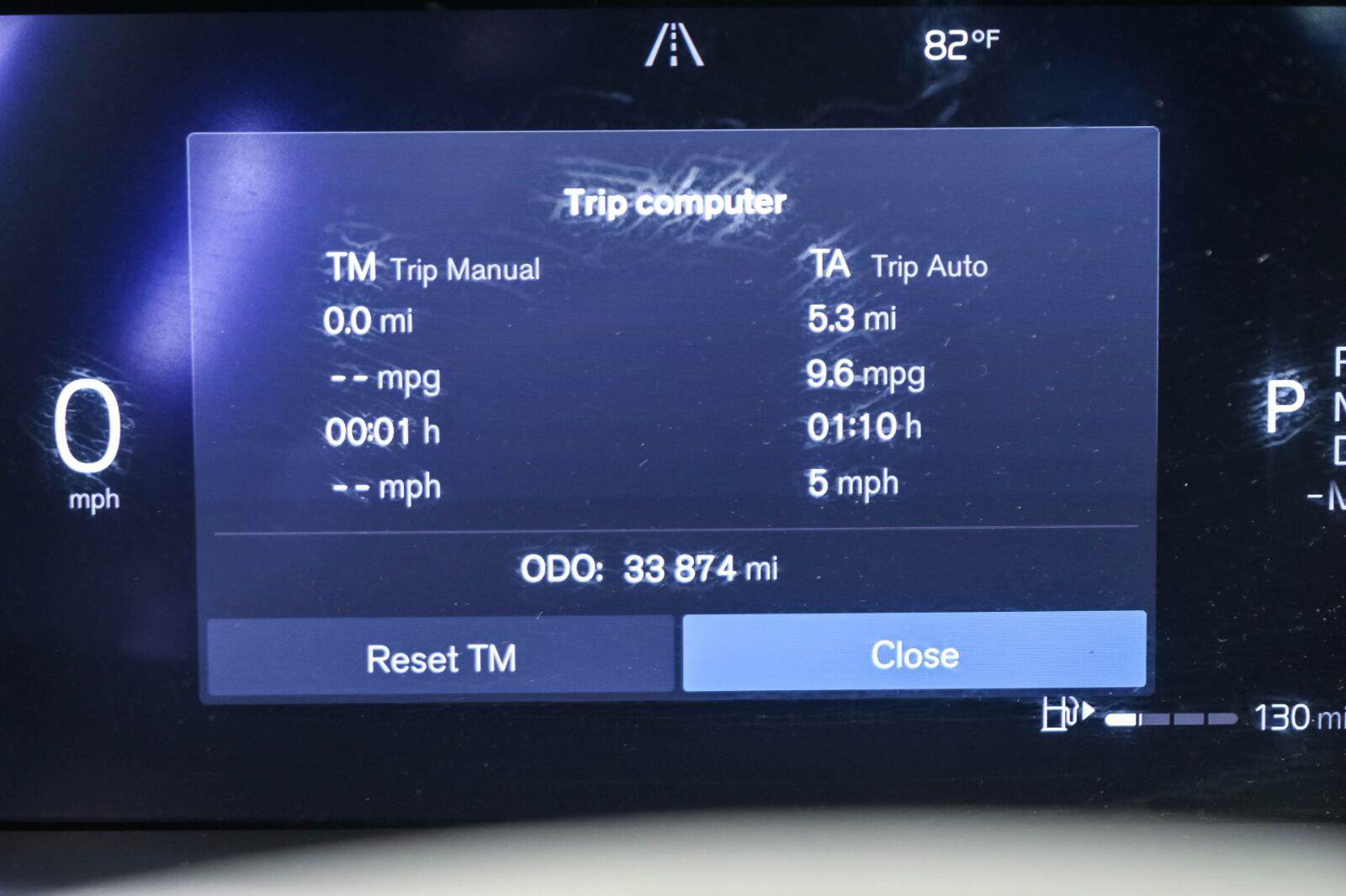 Certified 2022 Volvo XC60 B5 Momentum w/ Protection Package AWD/4WD image 11