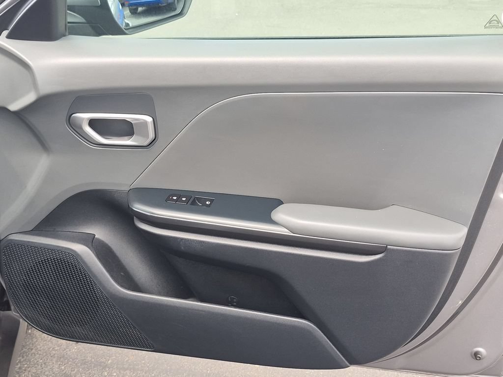 Used 2025 Kia K4 FWD image 33
