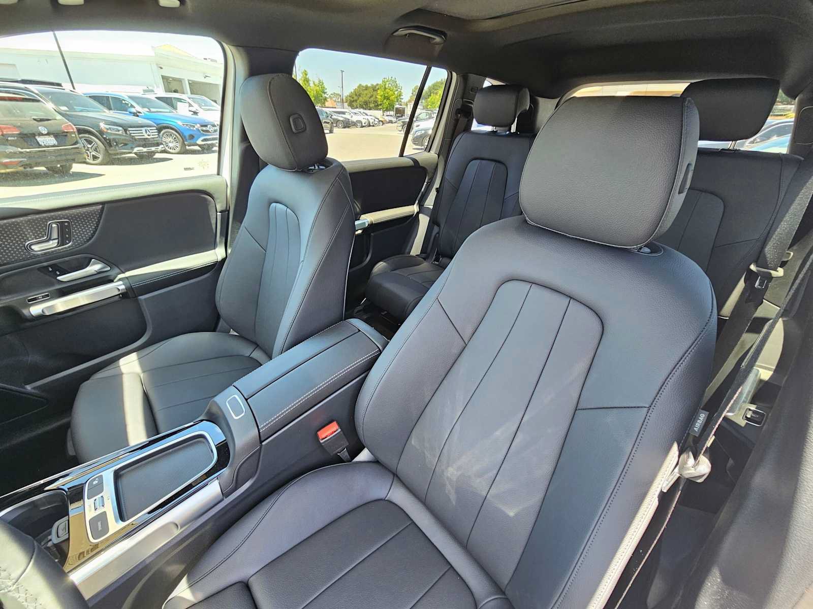 New 2026 Mercedes-Benz GLB 250 image 21