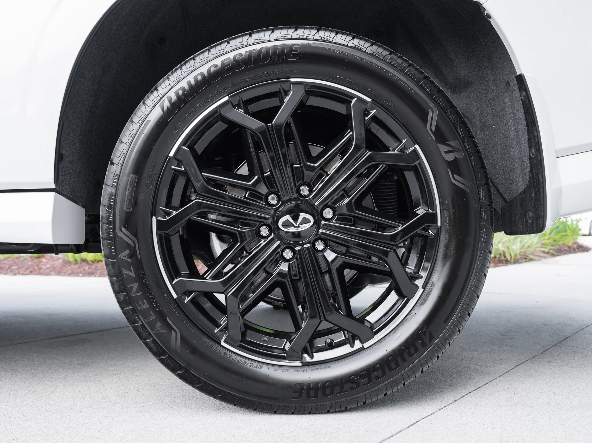Certified 2026 INFINITI QX80 4WD image 28