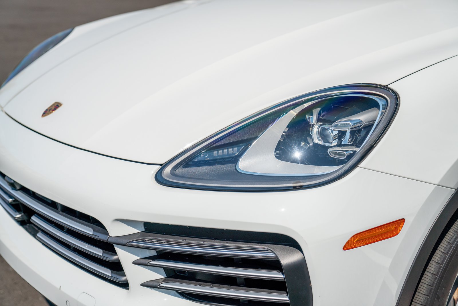 Certified 2022 Porsche Cayenne AWD/4WD image 29
