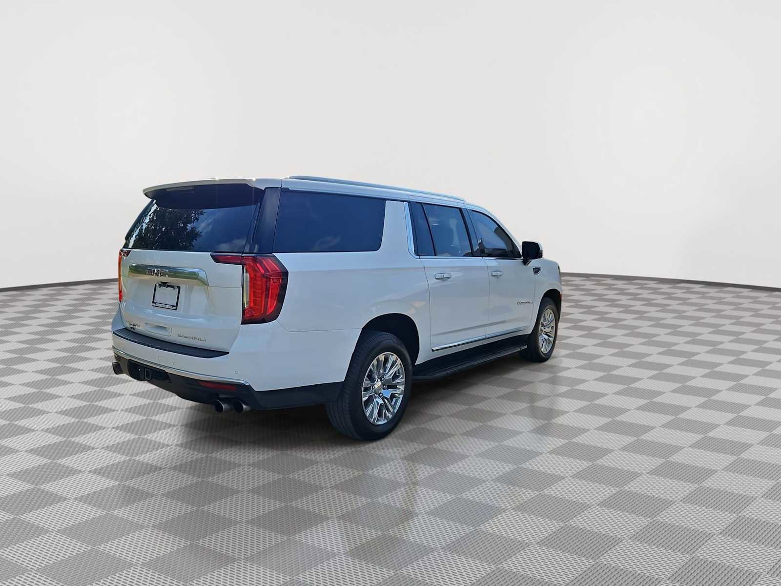 Certified 2021 GMC Yukon XL Denali AWD/4WD image 14