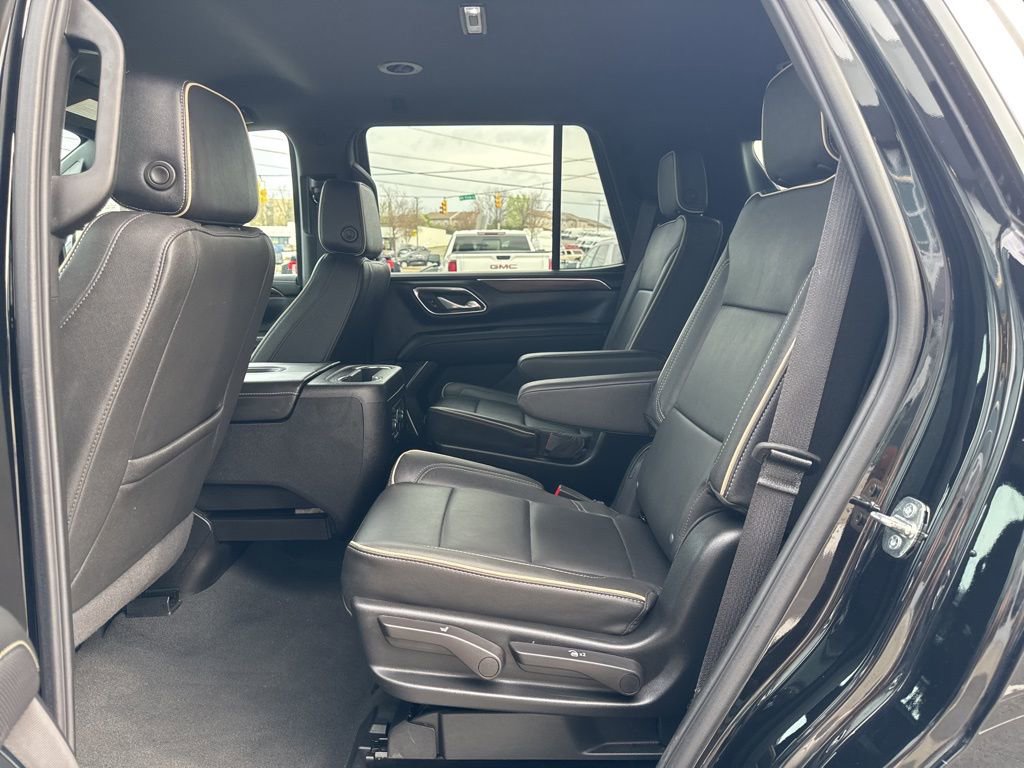 Used 2024 Chevrolet Tahoe Premier AWD/4WD image 27