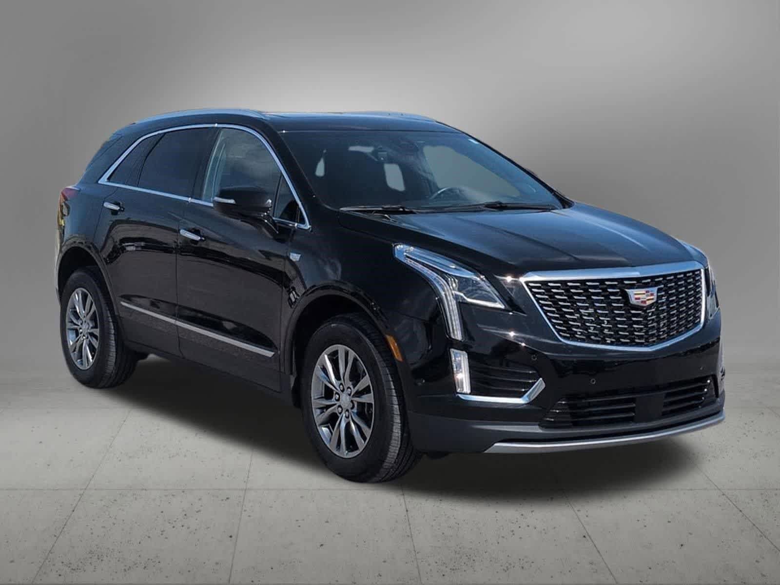 Used 2023 Cadillac XT5 Premium Luxury w/ Technology Package AWD/4WD image 8