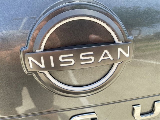 Used 2023 Nissan Rogue SV image 40