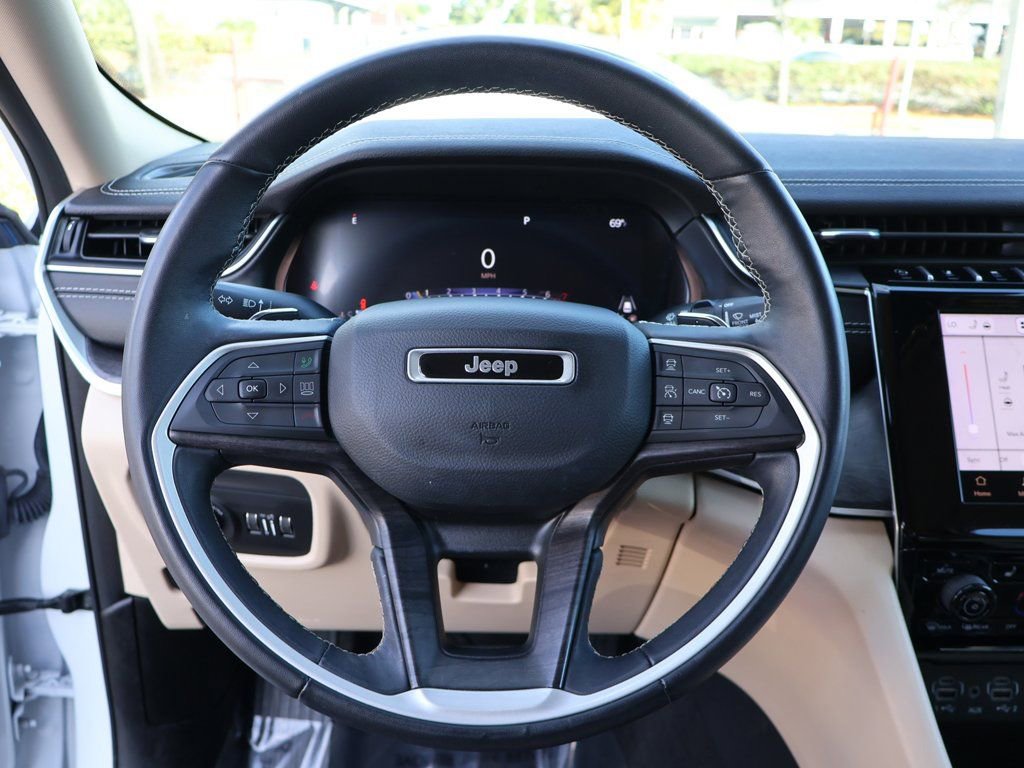 Used 2022 Jeep Grand Cherokee Limited w/ Trailer Tow Prep Group (B) image 45