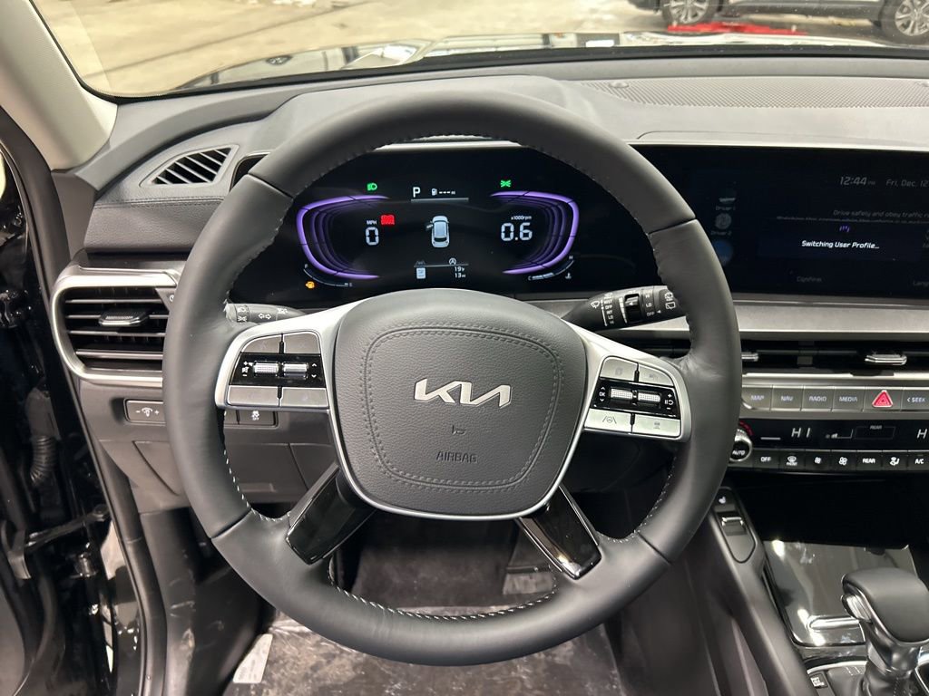 New 2025 Kia Telluride S image 12