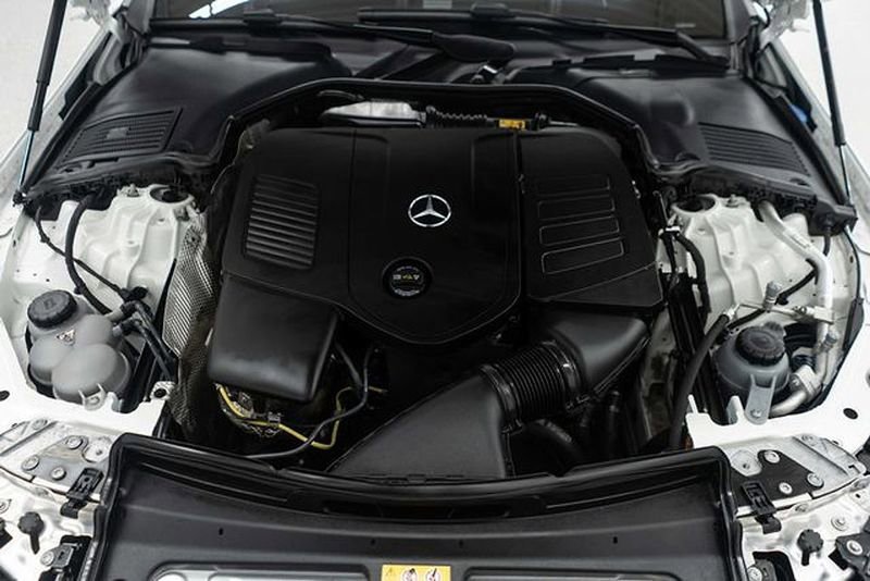 Used 2025 Mercedes-Benz CLE 300 4MATIC Coupe image 39