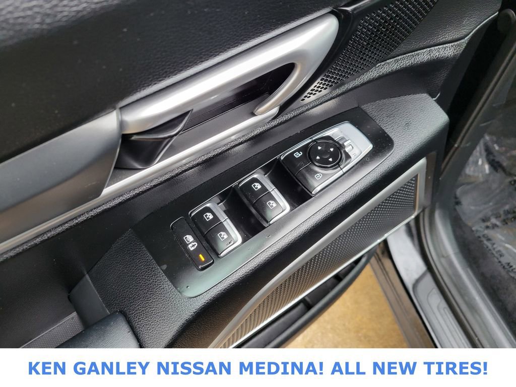 Used 2021 Kia Telluride LX image 36