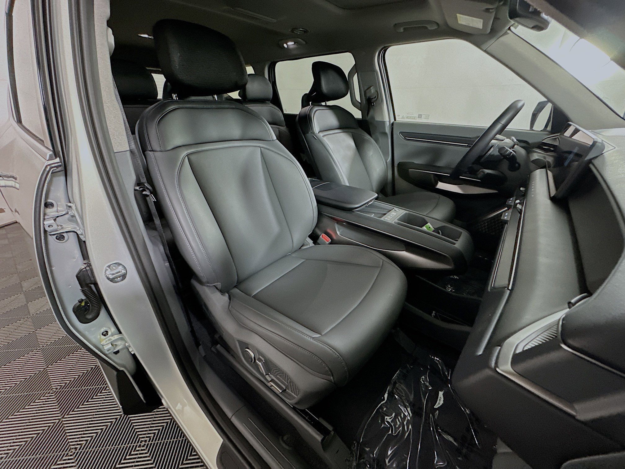 Used 2026 Kia EV9 Light image 27