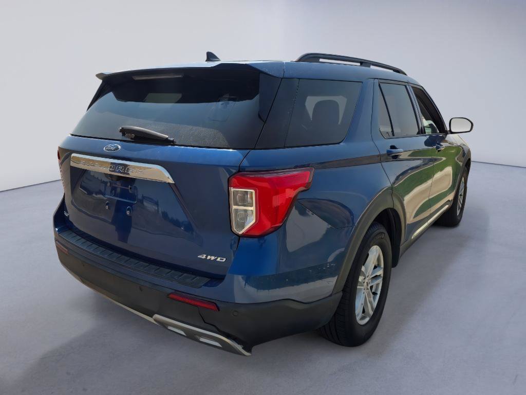 Used 2021 Ford Explorer XLT w/ Equipment Group 202A AWD/4WD image 6