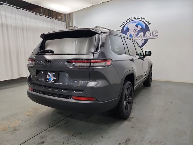 New 2025 Jeep Grand Cherokee L Altitude image 10