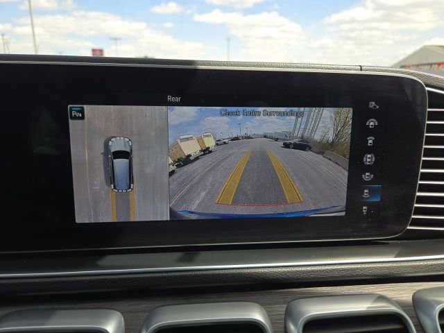 Used 2021 Mercedes-Benz GLS 450 4MATIC image 19