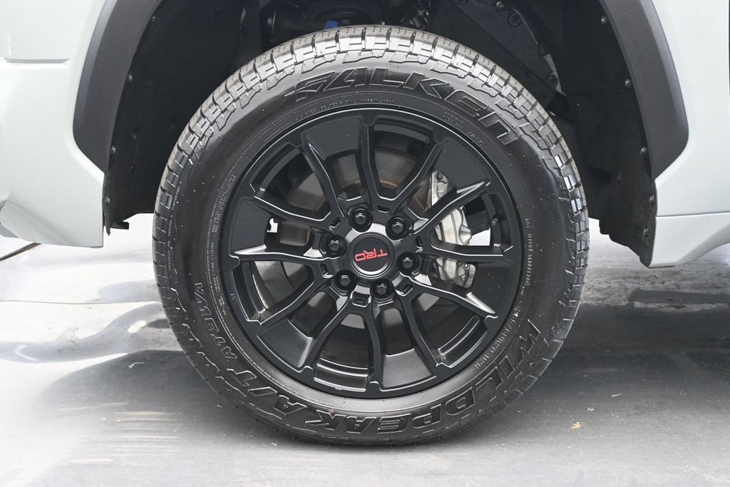 Used 2024 Toyota Tundra SR5 AWD/4WD image 18