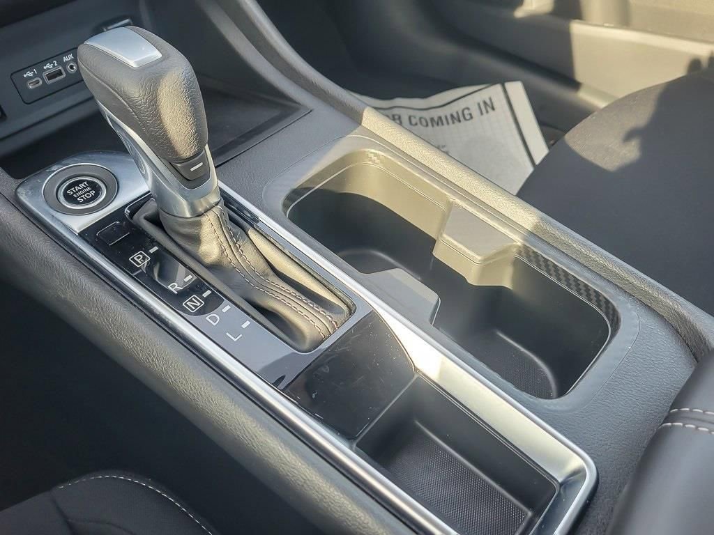 Used 2025 Nissan Sentra SV image 12