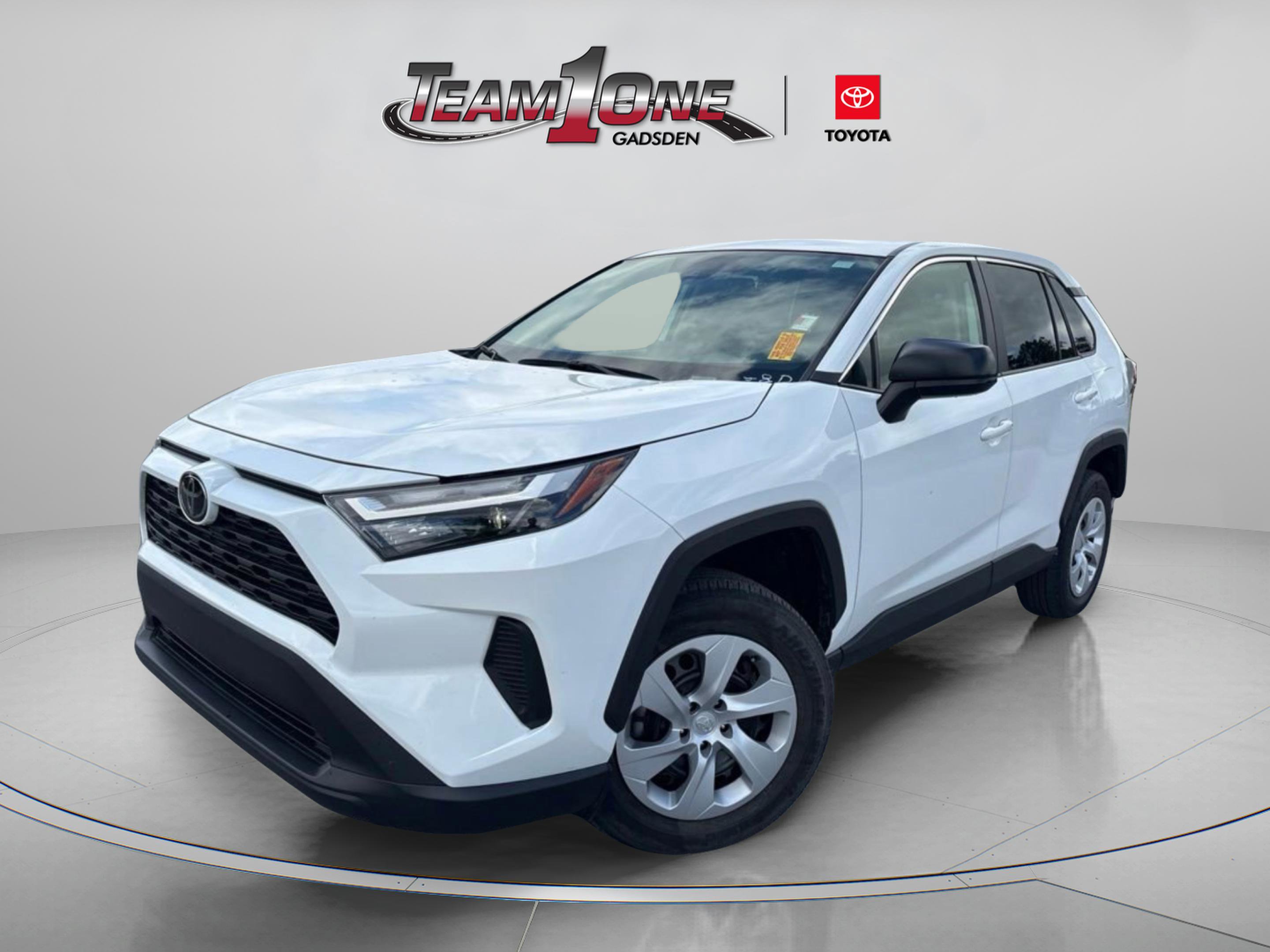 Used 2025 Toyota RAV4 LE FWD image 4
