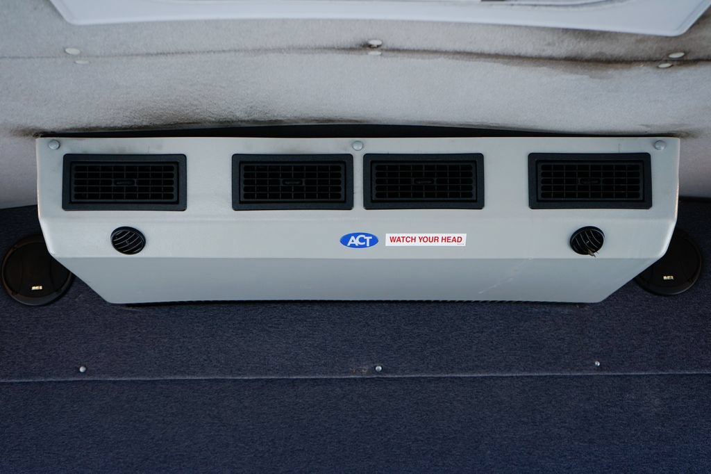 Used 2013 Ford E-450 and Econoline 450 Super Duty w/ Shuttle Bus Prep Pkg RWD image 28