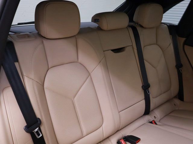 New 2024 Porsche Macan image 28