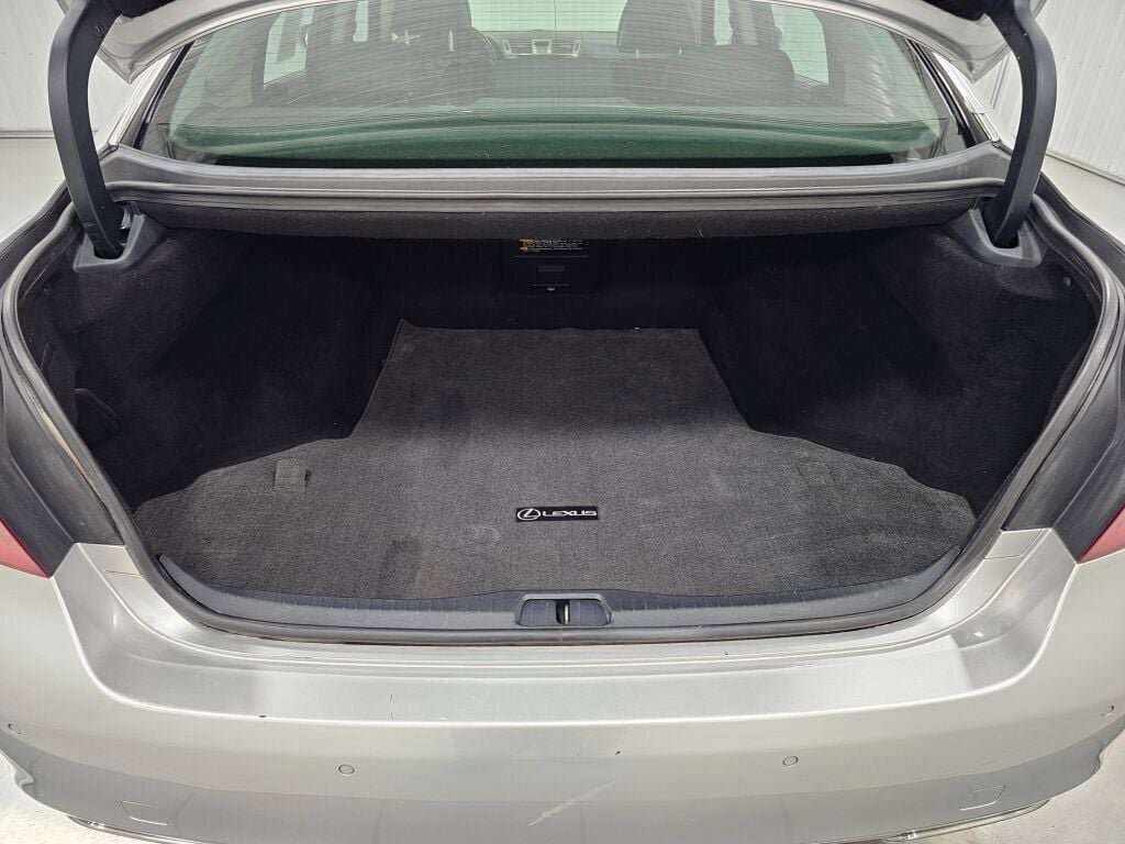 Used 2011 Lexus LS 460 L w/ Luxury Pkg image 20