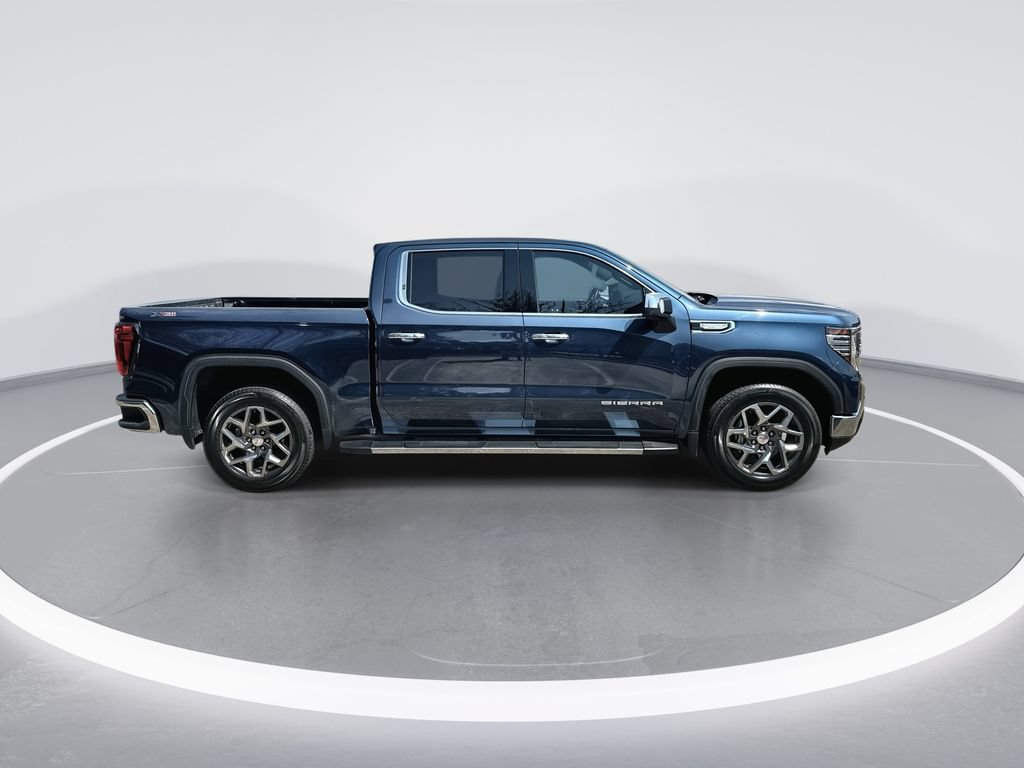 Certified 2022 GMC Sierra 1500 SLT AWD/4WD image 9