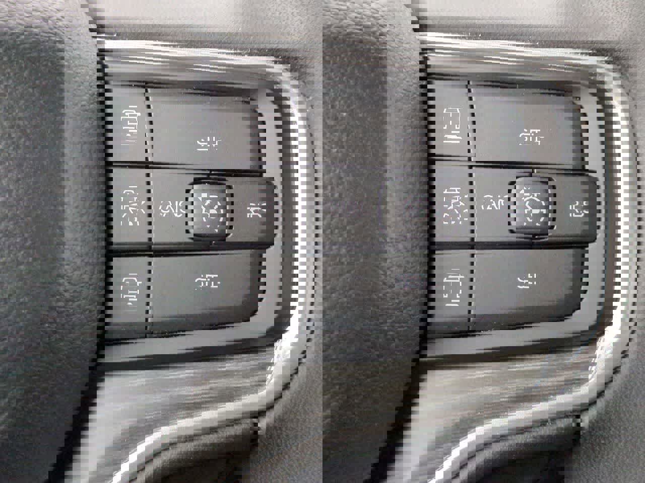 Used 2024 Jeep Wagoneer Series II w/ Flexible Seating Group RWD image 24