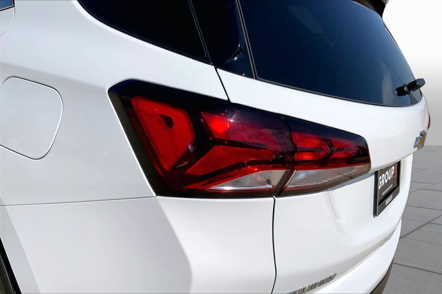Used 2023 Chevrolet Equinox LT FWD image 28