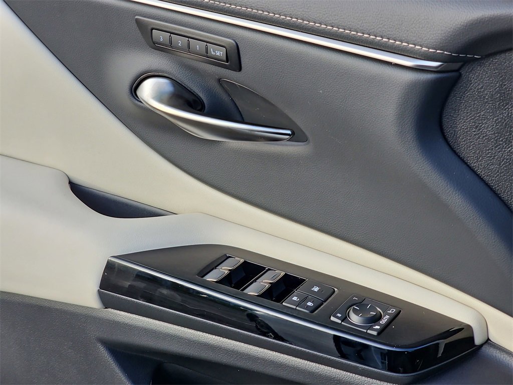 New 2025 Lexus ES 350 w/ Premium Package image 27