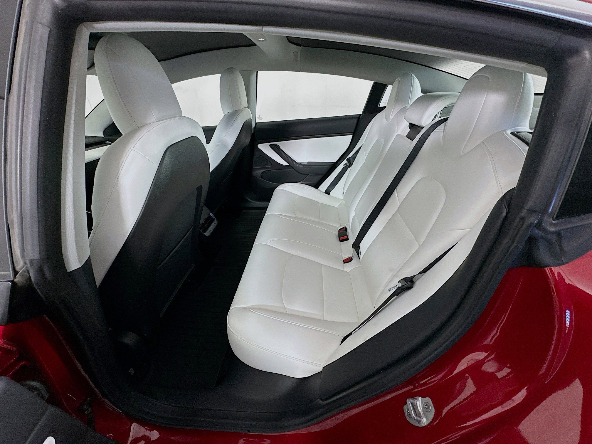 Used 2018 Tesla Model 3 Mid Range image 26