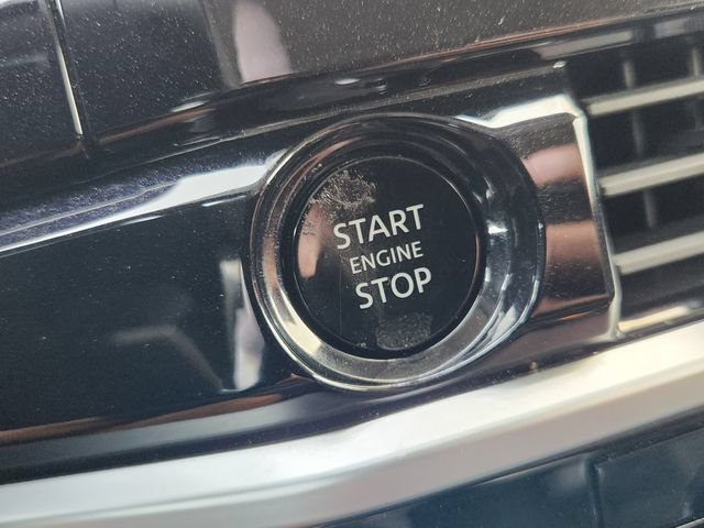 Used 2025 Nissan Pathfinder SL FWD image 8