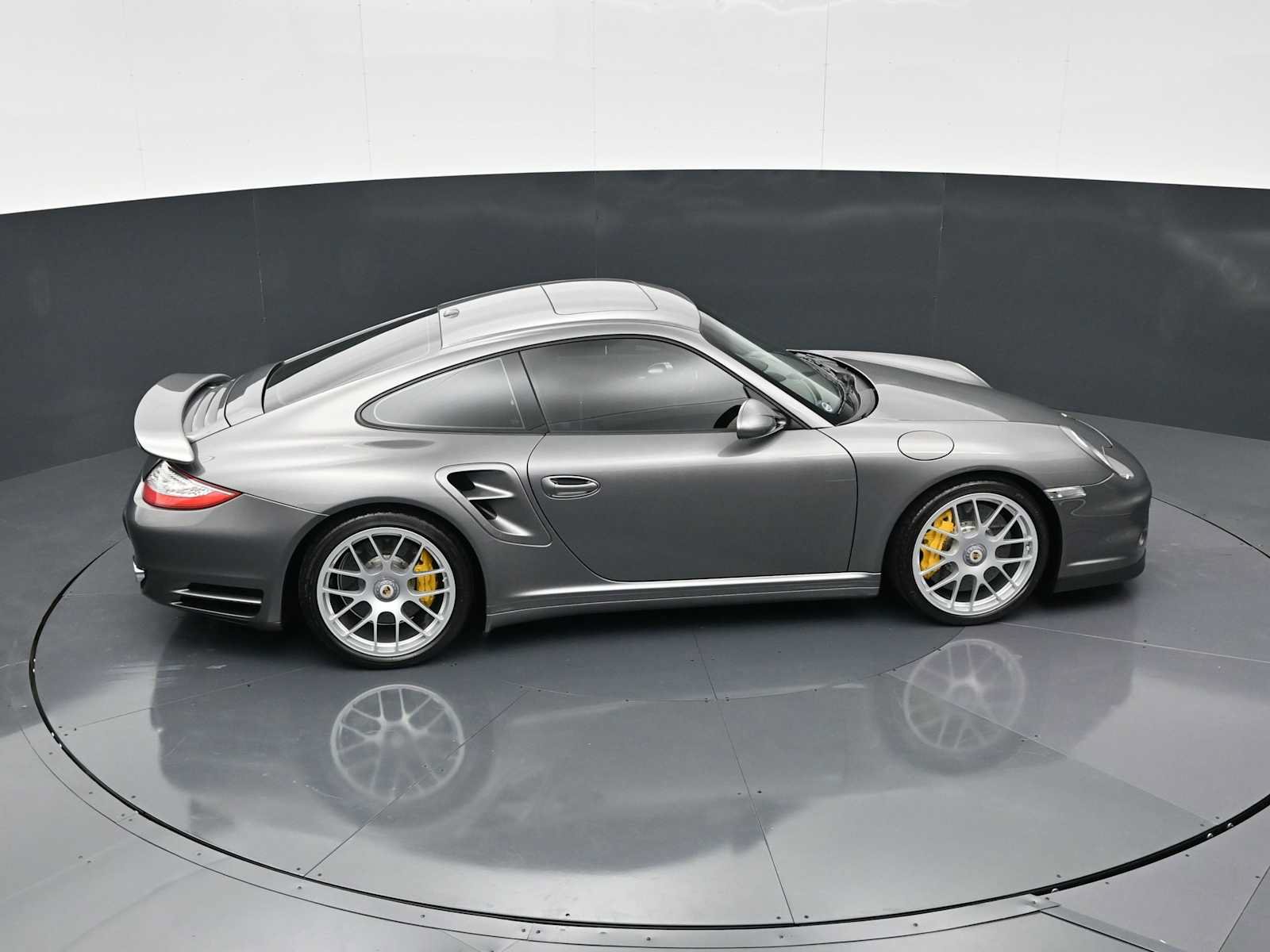 Used 2013 Porsche 911 Turbo S AWD/4WD image 36