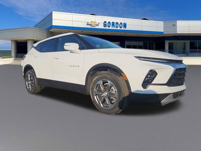 Used 2023 Chevrolet Blazer LT image 8