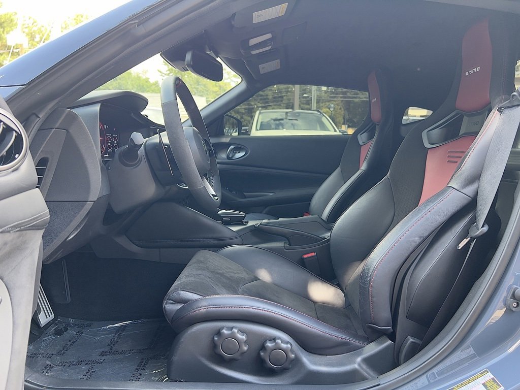 Used 2024 Nissan Z NISMO w/ Floor Mat Package image 25