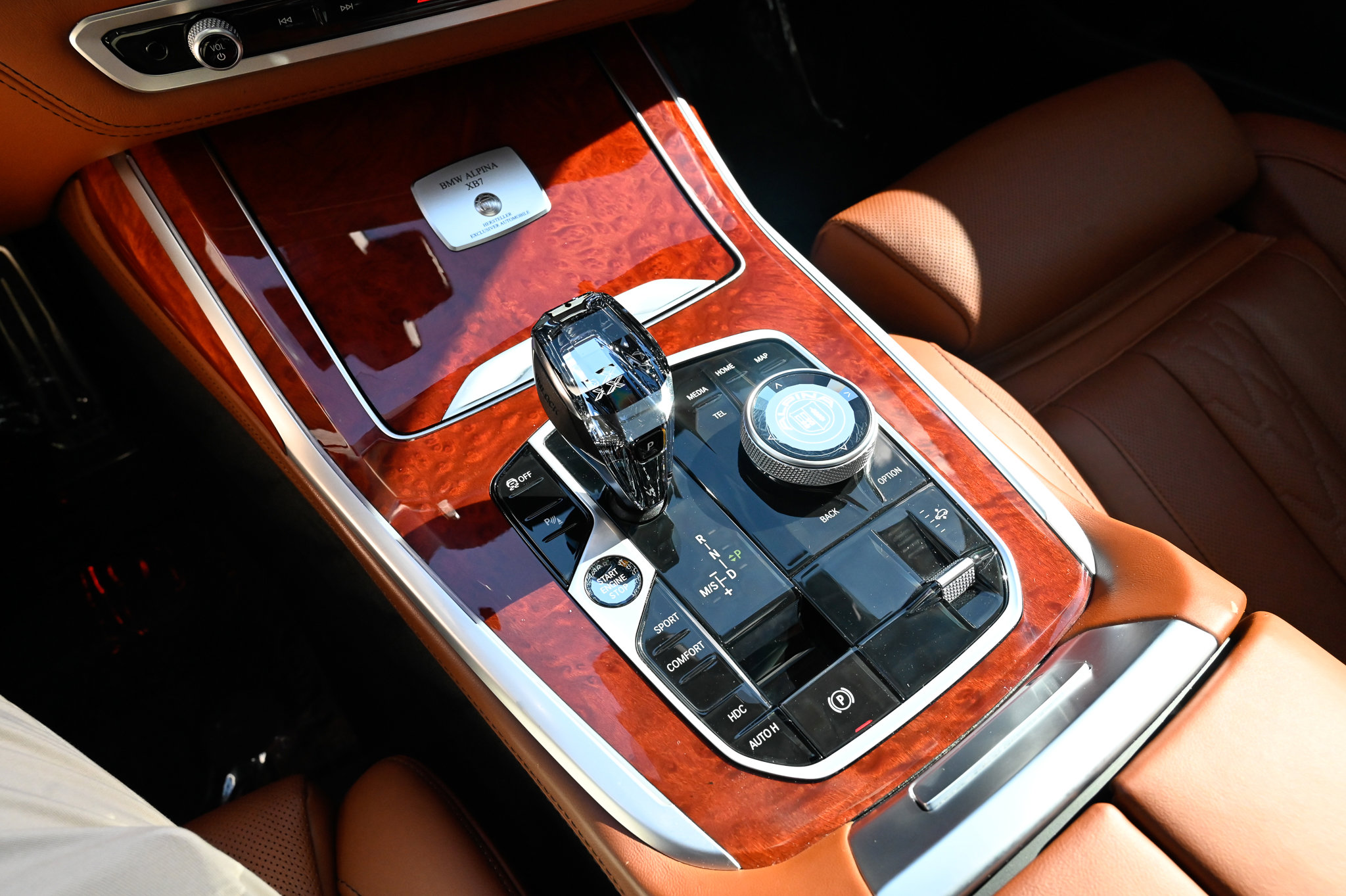 Used 2024 BMW ALPINA XB7 image 29