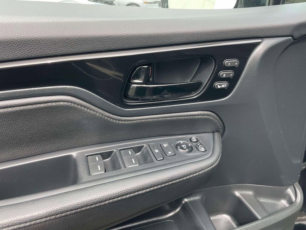 Certified 2023 Honda Odyssey Elite image 19