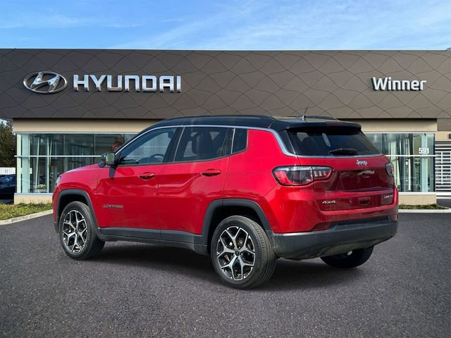 Used 2025 Jeep Compass Limited AWD/4WD image 2