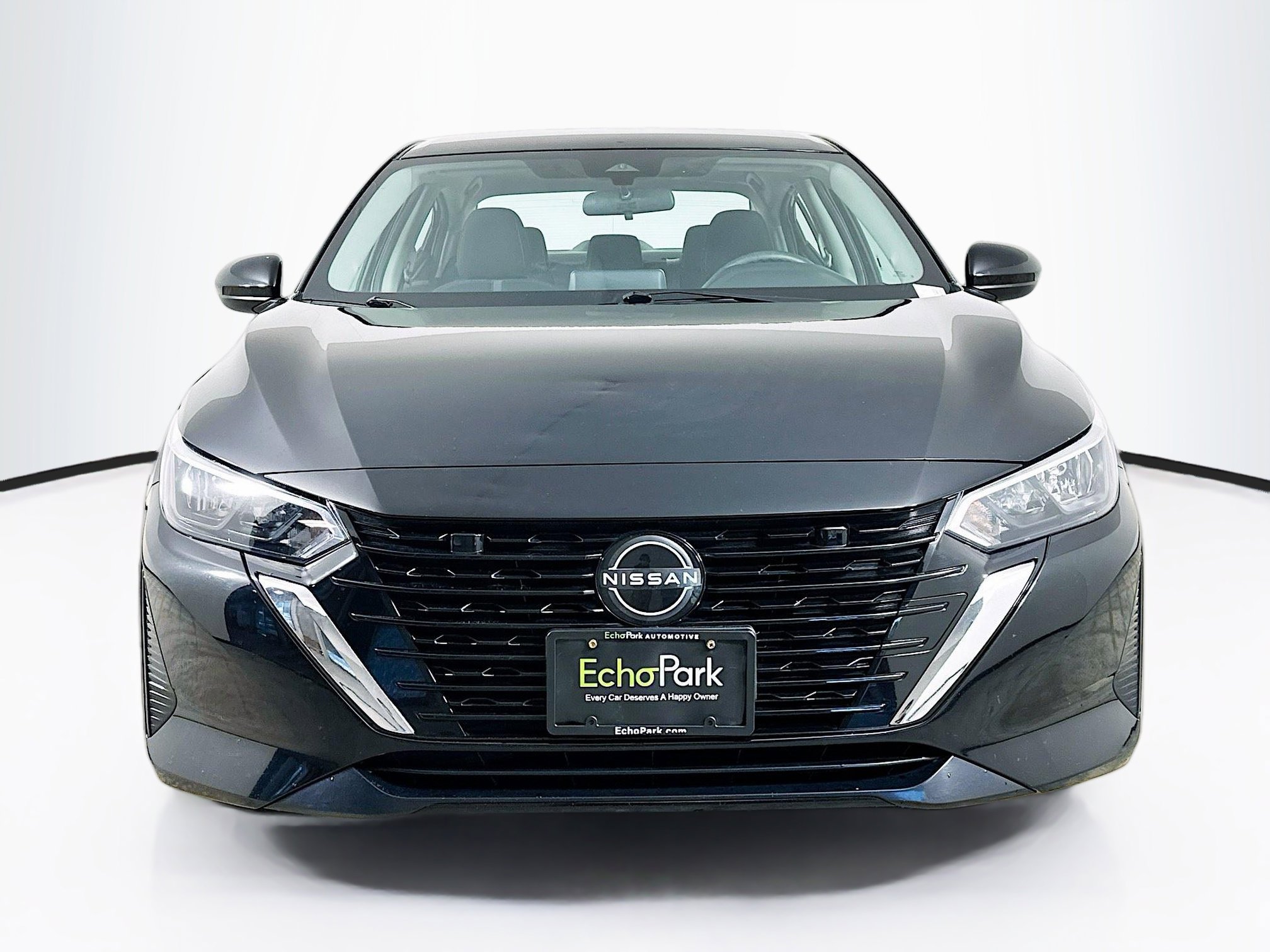 Used 2024 Nissan Sentra SV image 2