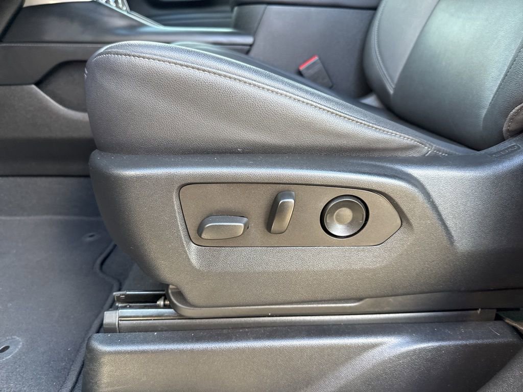 Used 2022 Chevrolet Tahoe Z71 AWD/4WD image 16