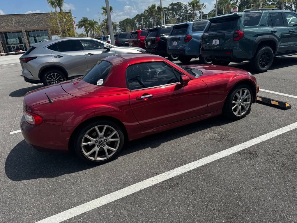 Used 2015 MAZDA MX-5 Miata Grand Touring RWD image 6