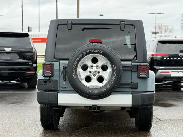 Used 2015 Jeep Wrangler Unlimited Sahara w/ Dual Top Group image 35