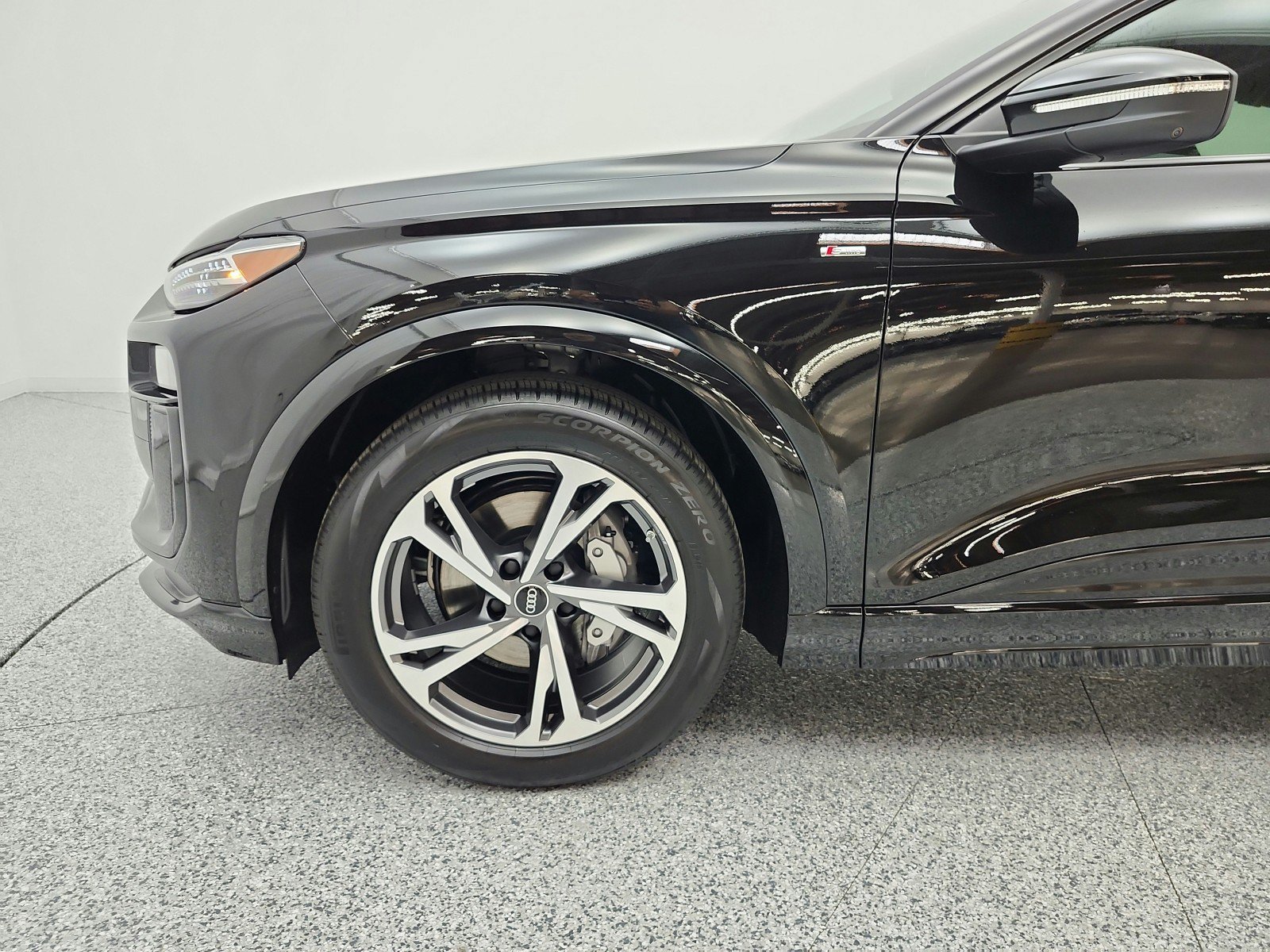 New 2027 Audi Q6 e-tron Prestige AWD/4WD image 15