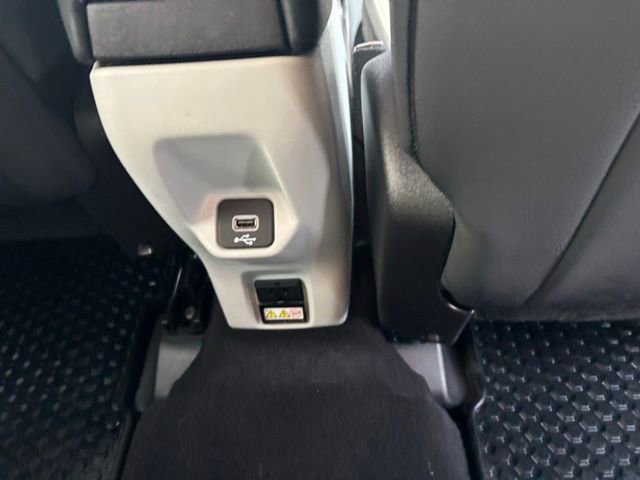 Used 2022 Jeep Renegade Limited AWD/4WD image 22