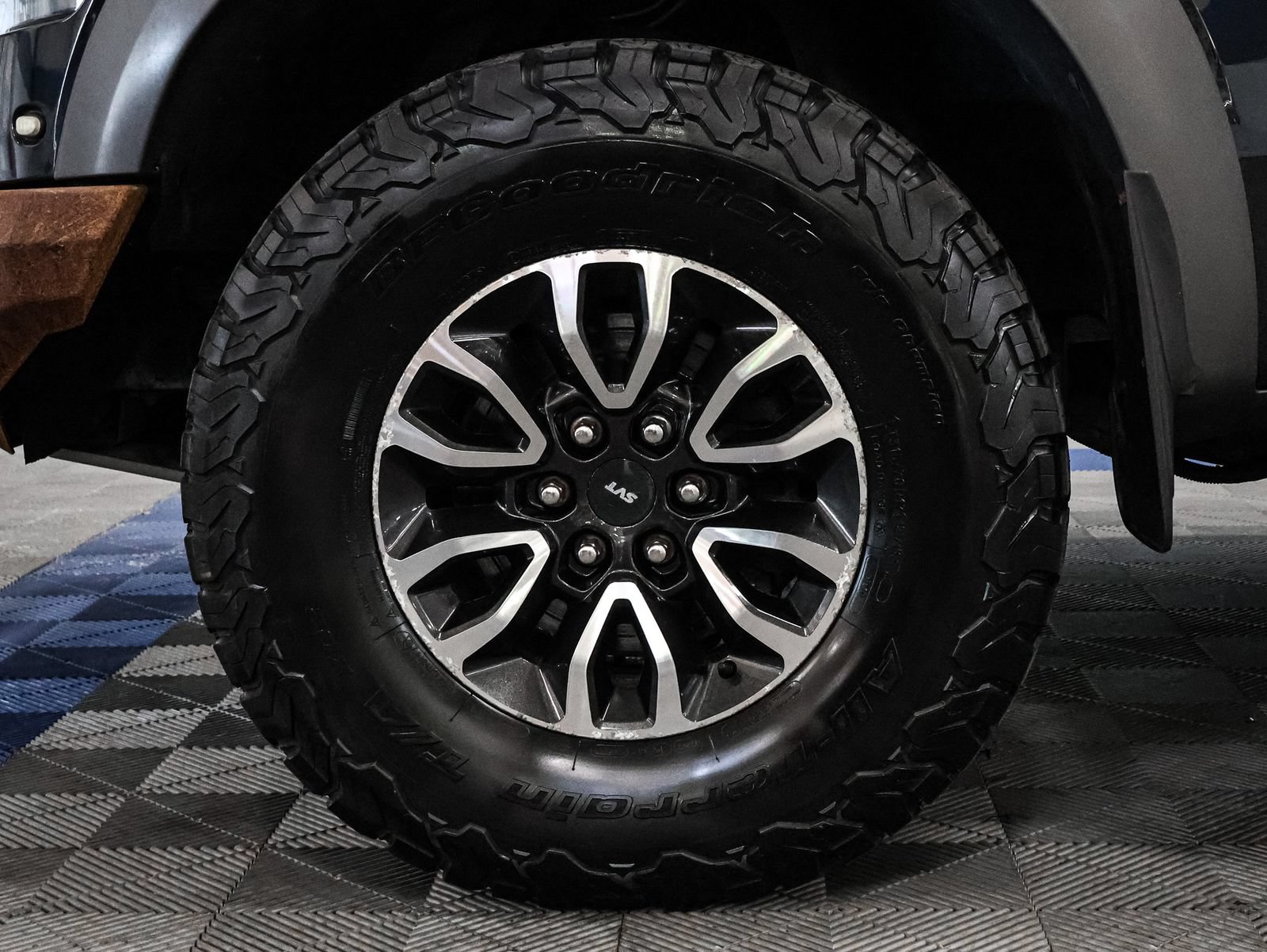 Used 2013 Ford F150 Raptor w/ Luxury Equipment Group AWD/4WD image 21